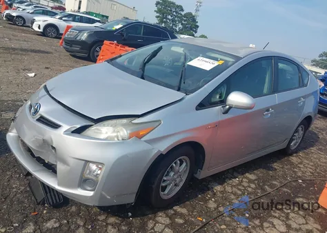 2010 Toyota Prius Iii z USA, uszkodzony, nr VIN JTDKN3DU3A1233486